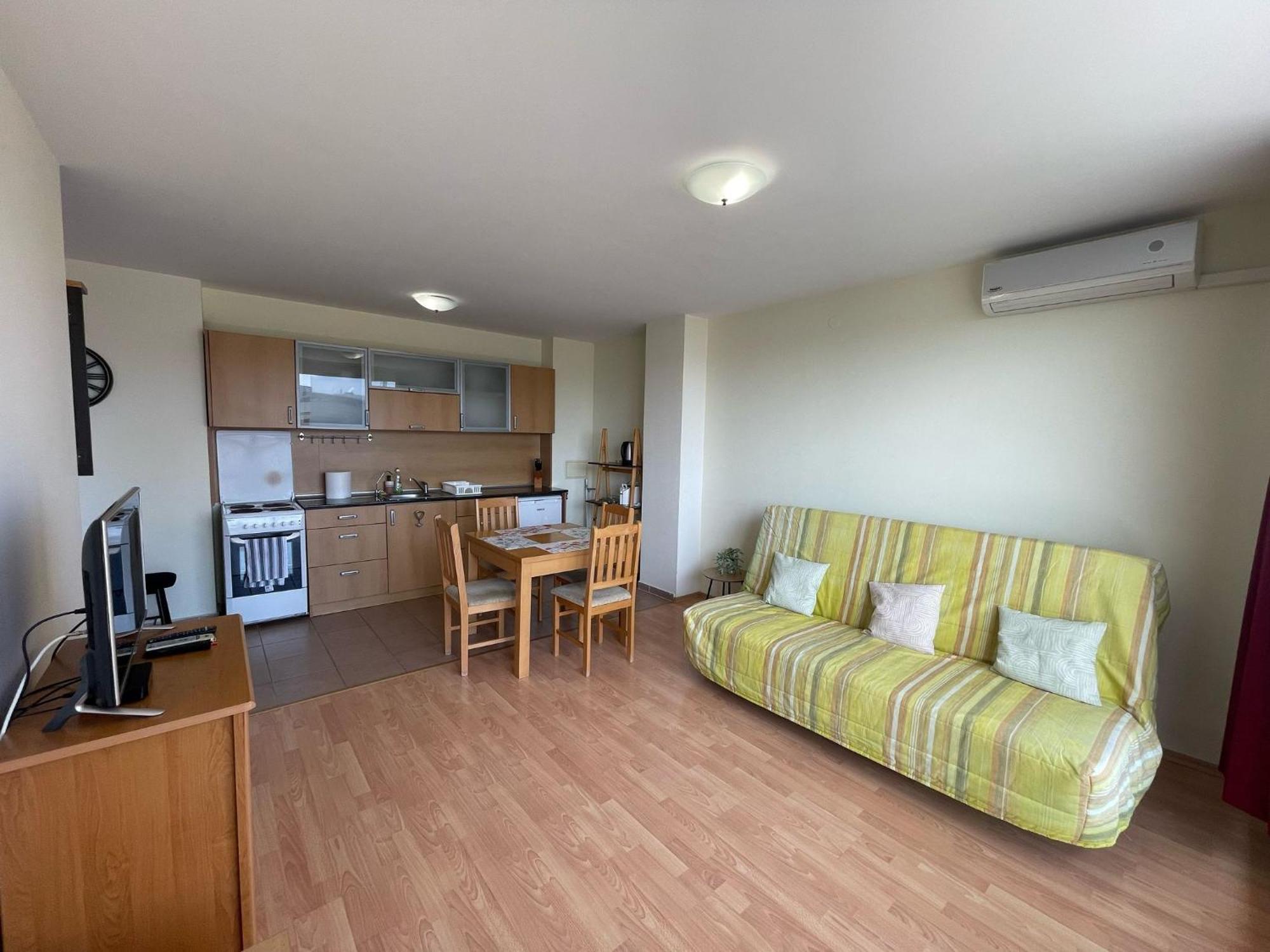 Nessebar Fort Club - Prestige Apartments Slăntjev Brjag Rum bild